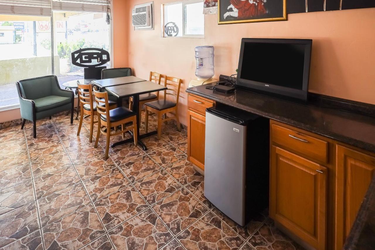 Route 66 Of Santa Rosa, Nm Hotel 2*
